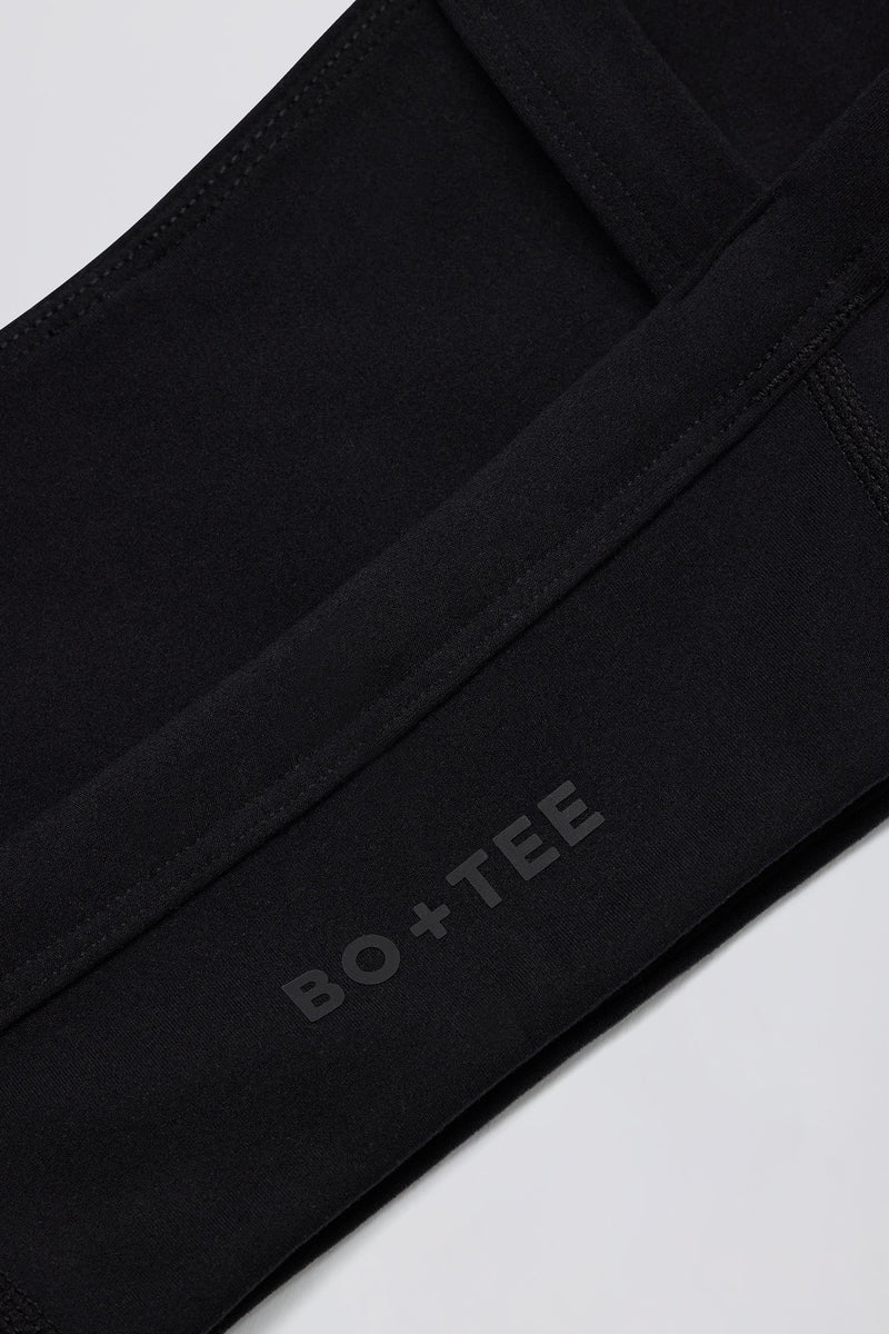 Soft Active Contrast-Trim Sports Bra in Black